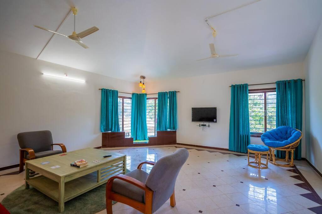 Lake View Villa Gandaulim Екстериор снимка