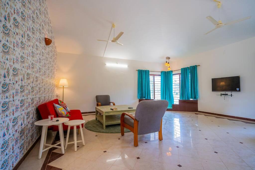 Lake View Villa Gandaulim Екстериор снимка