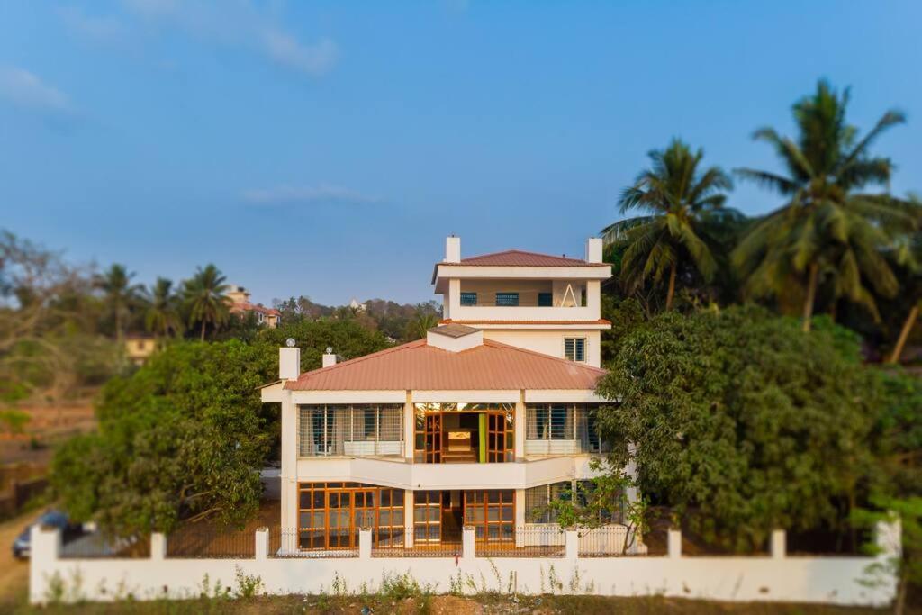 Lake View Villa Gandaulim Екстериор снимка